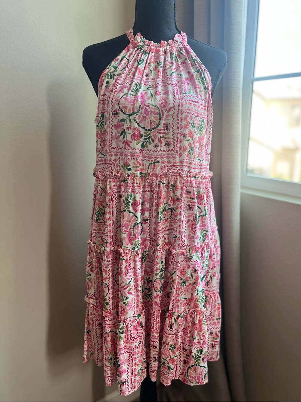 CeCe Pink Floral Halter Tiered Mini Dress Anthropology Look Femine Contemporary